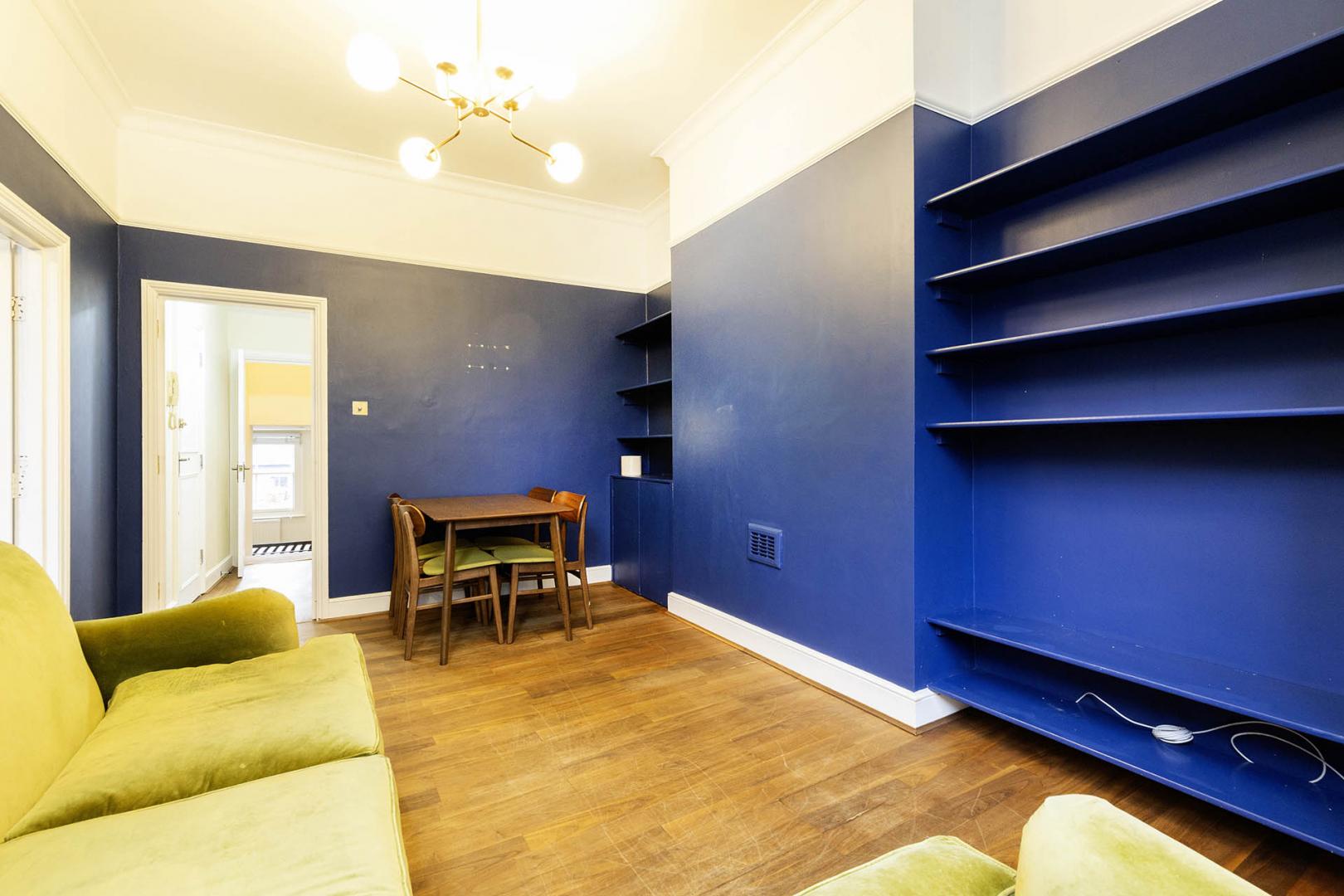 A beautiful 2 bedroom property set within a stunning period conversion  Hanley Road , Finsbury Park